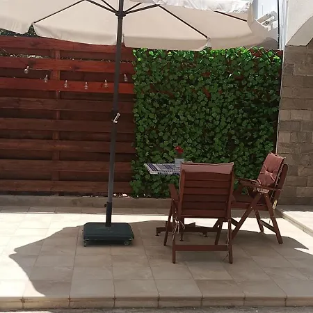Apartmán Lovely Ground Floor With Bbq